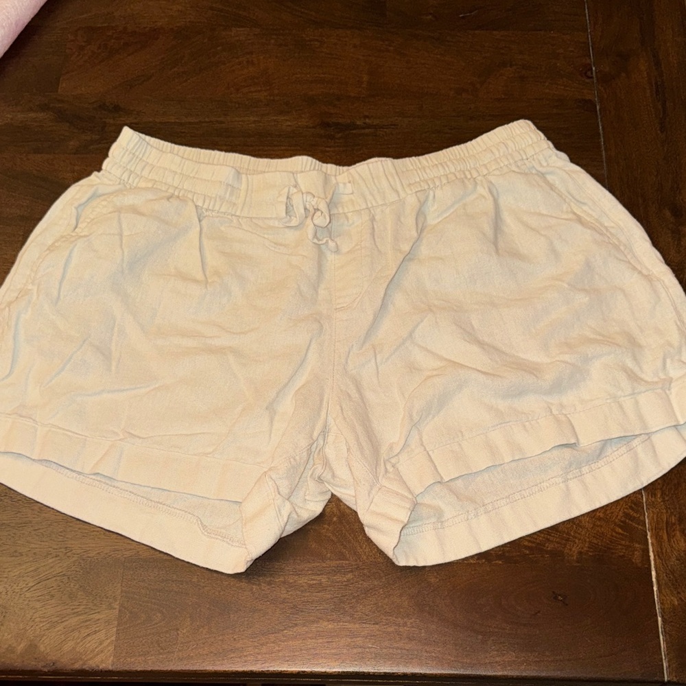 Old Navy Women's Beige Linen Blend Shorts